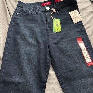 NWT Dark blue Guess Skinny Jeans (SimmOne)